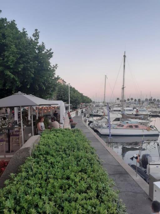 Jolie 2P Au Centre De Golfe-Juan A 2Mn Des Plages Vallauris Exterior foto